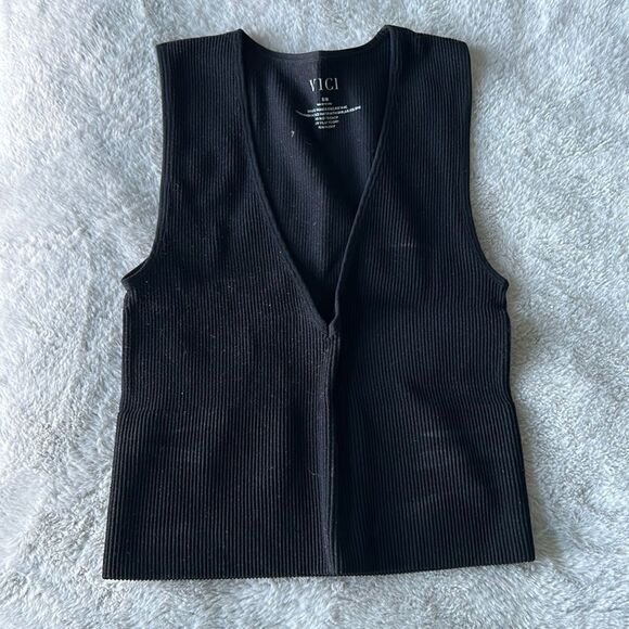 Vici Tanktop  - Picture 1 of 4